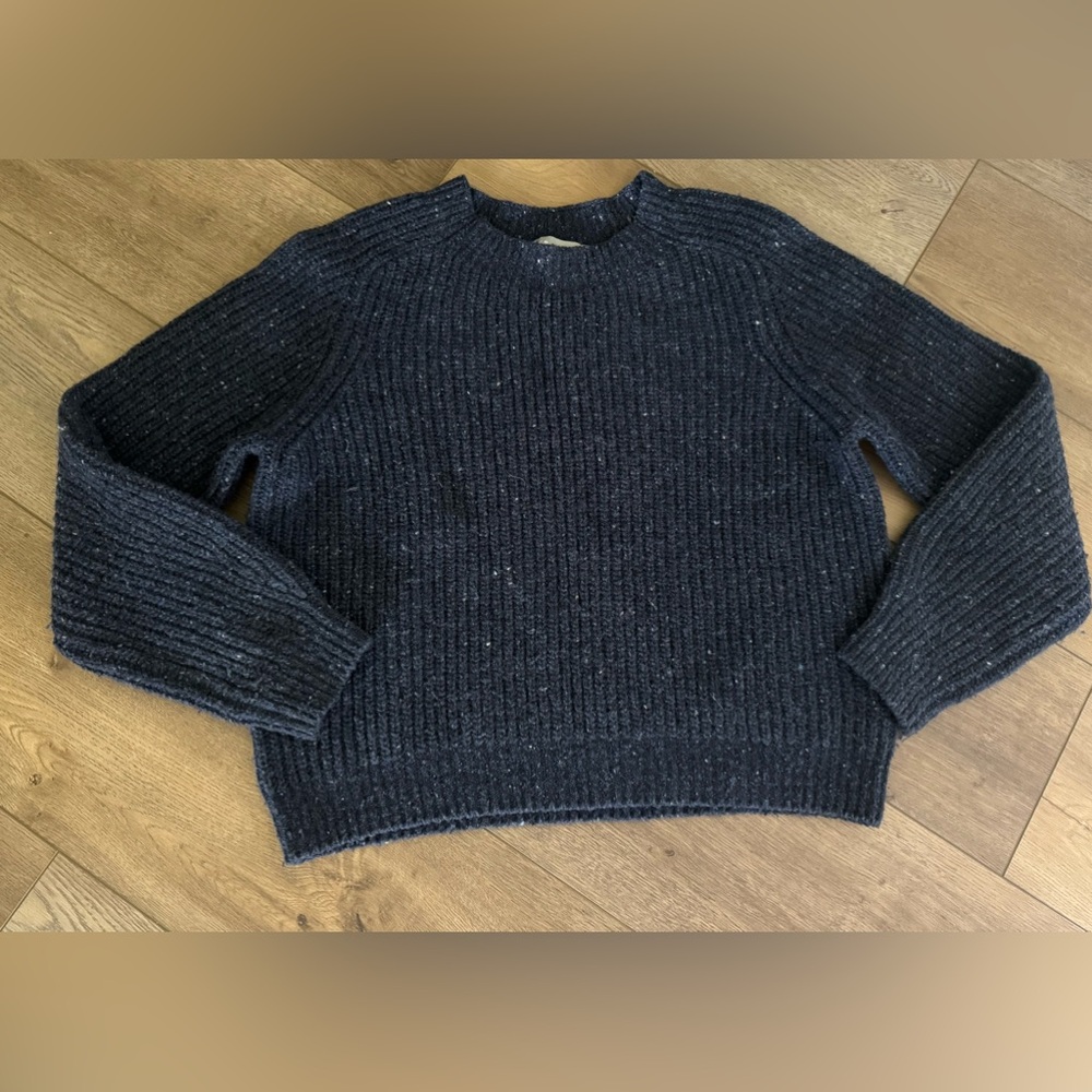VINCE Dark Blue Sweater S M slight crop Wool Blend VGUC pullover
